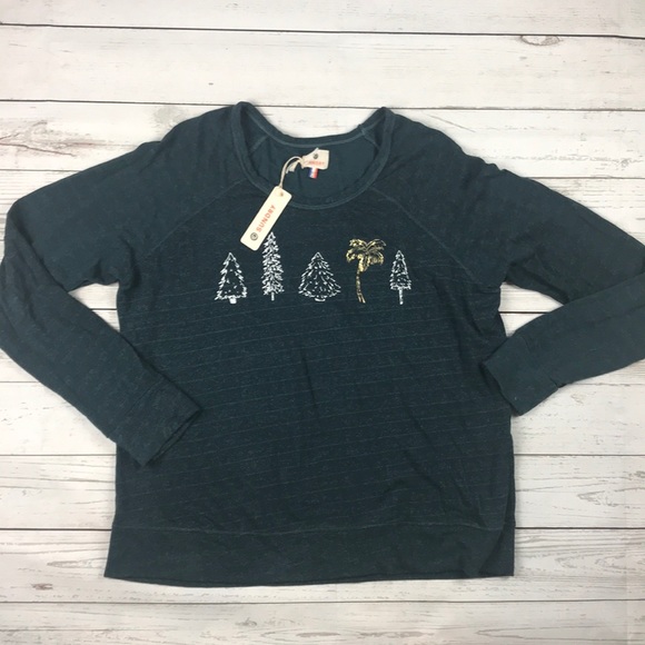 Sundry Tops - SUNDRY Palm Evergreen Tree Print Crewneck Top L
